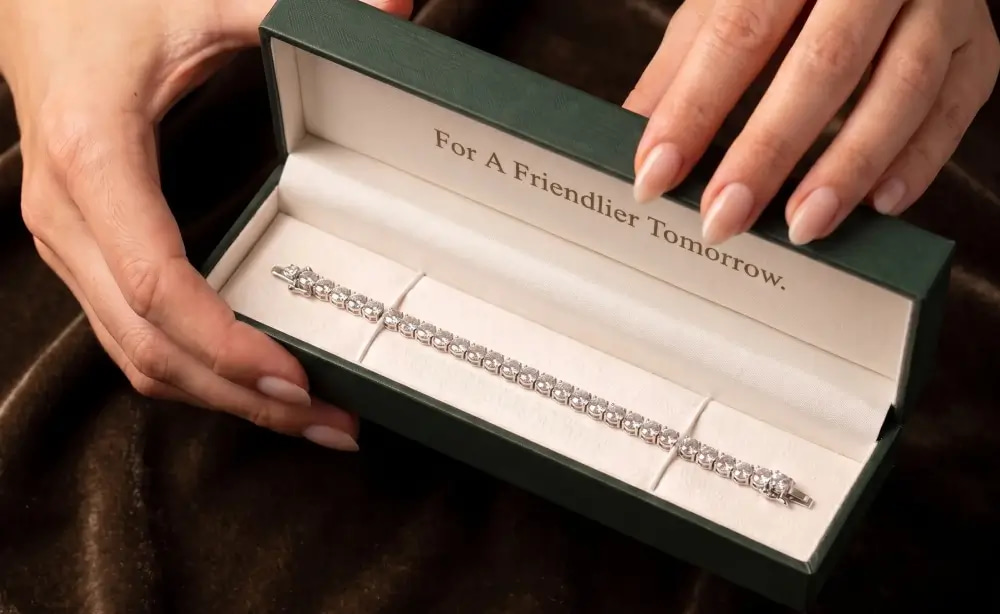 Friendly Diamonds tennis bracelets packaging four