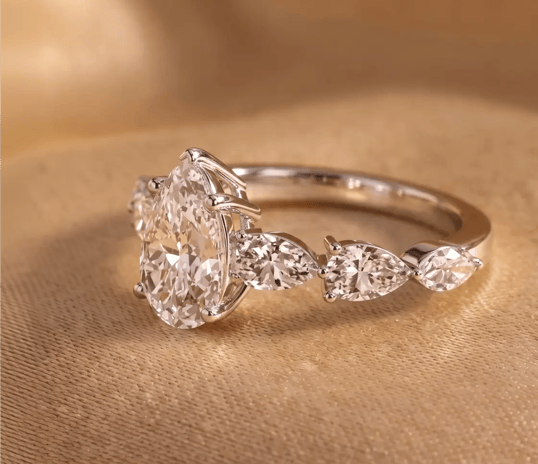 Frances Side Stone Ring